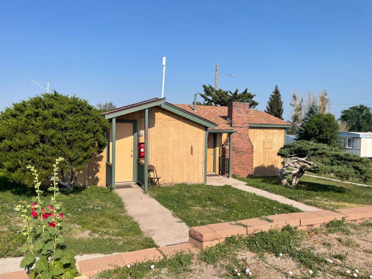 Round-Up Motel Cheyenne Exterior photo